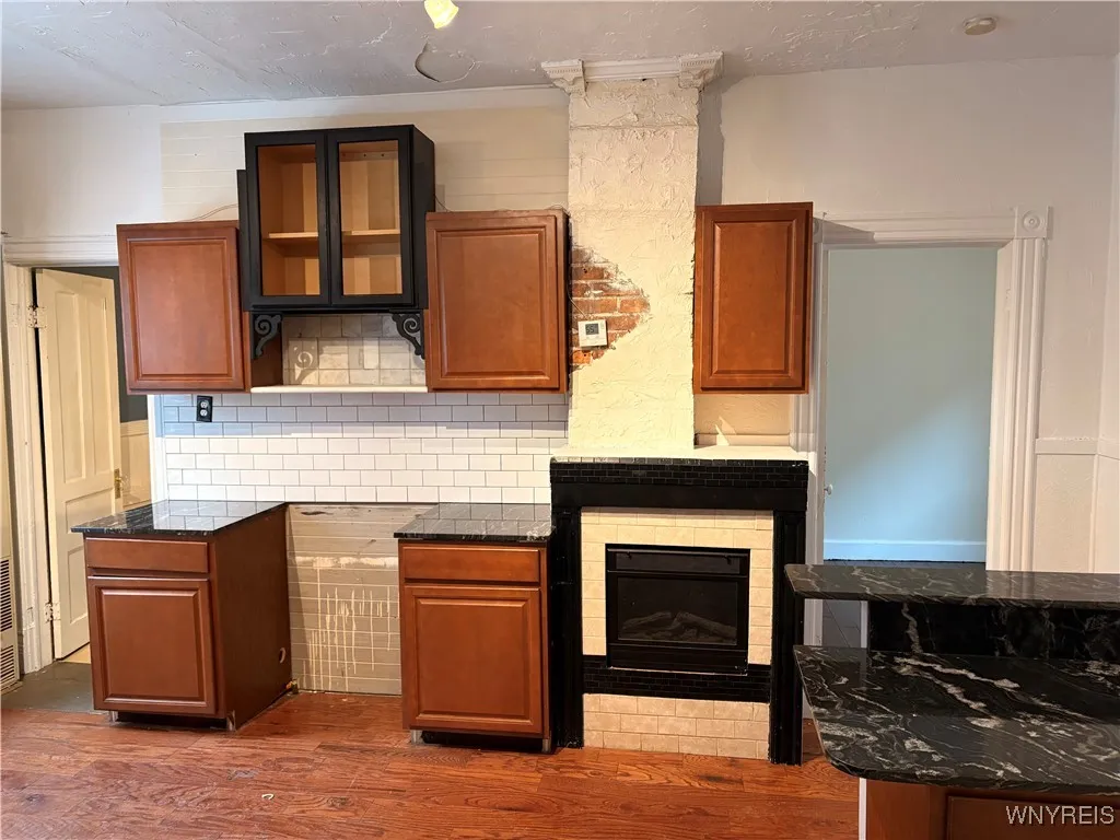 268 Miami Street, Buffalo, New York 14204, Buffalo, New York 14204, 6 Bedrooms Bedrooms, ,2 BathroomsBathrooms,Residential,Closed,268 Miami Street, Buffalo, New York 14204,0,B1611431