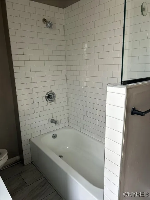 268 Miami Street, Buffalo, New York 14204, Buffalo, New York 14204, 6 Bedrooms Bedrooms, ,2 BathroomsBathrooms,Residential,Closed,268 Miami Street, Buffalo, New York 14204,0,B1611431