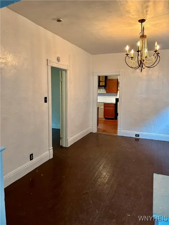 268 Miami Street, Buffalo, New York 14204, Buffalo, New York 14204, 6 Bedrooms Bedrooms, ,2 BathroomsBathrooms,Residential,Closed,268 Miami Street, Buffalo, New York 14204,0,B1611431