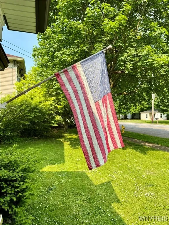 38 East Main Street, Pembroke, New York 14036, Pembroke, New York 14036, 3 Bedrooms Bedrooms, 7 Rooms Rooms,2 BathroomsBathrooms,Residential,Closed,38 East Main Street, Pembroke, New York 14036,B1611530