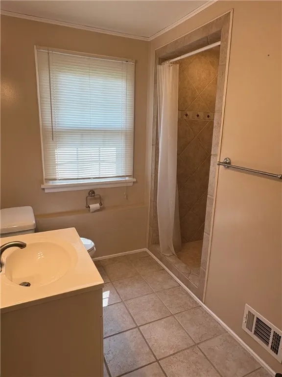 67 Riviera Drive, Gates, New York 14624, Gates, New York 14624, 4 Bedrooms Bedrooms, 6 Rooms Rooms,2 BathroomsBathrooms,Residential,Closed,67 Riviera Drive, Gates, New York 14624,R1611012