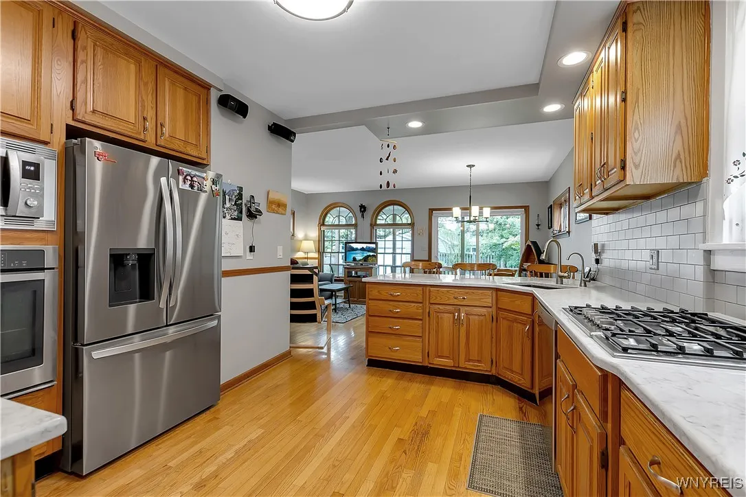 166 Burbank Drive, Amherst, New York 14226, Amherst, New York 14226, 4 Bedrooms Bedrooms, 9 Rooms Rooms,2 BathroomsBathrooms,Residential,Closed,166 Burbank Drive, Amherst, New York 14226,0,B1610814