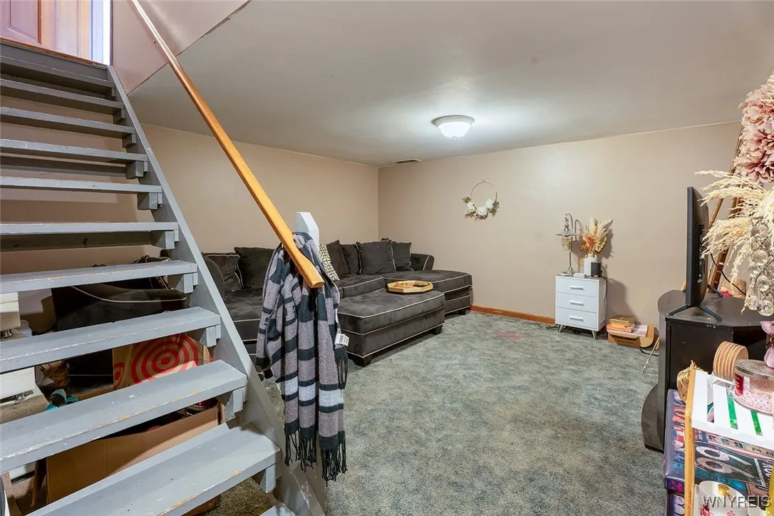 637 Kaymar Drive, Amherst, New York 14228, Amherst, New York 14228, 3 Bedrooms Bedrooms, 8 Rooms Rooms,3 BathroomsBathrooms,Residential,For Sale,637 Kaymar Drive, Amherst, New York 14228,B1611609