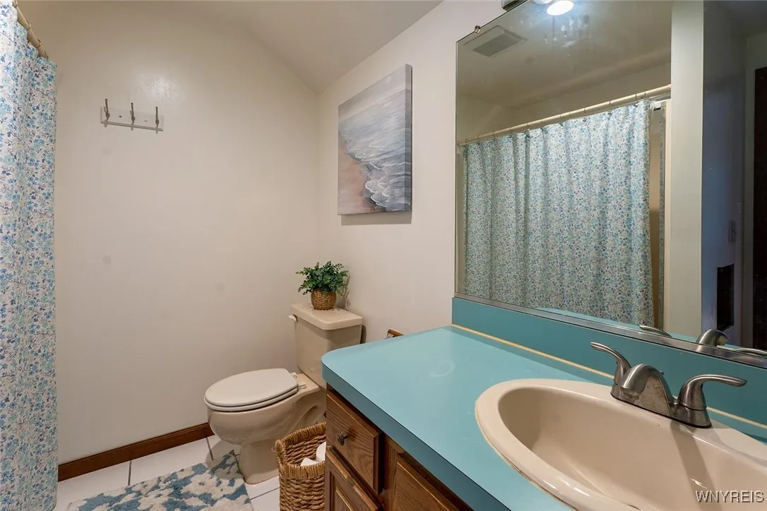 637 Kaymar Drive, Amherst, New York 14228, Amherst, New York 14228, 3 Bedrooms Bedrooms, 8 Rooms Rooms,3 BathroomsBathrooms,Residential,For Sale,637 Kaymar Drive, Amherst, New York 14228,B1611609