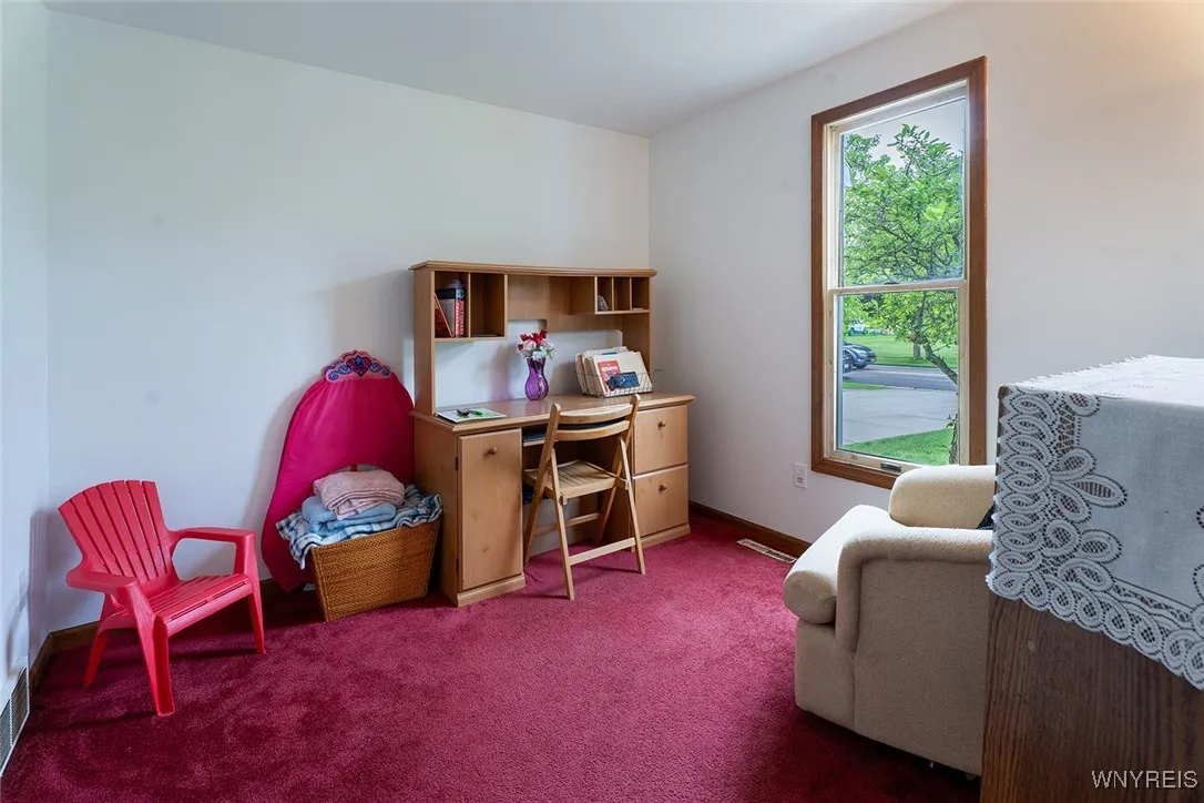 637 Kaymar Drive, Amherst, New York 14228, Amherst, New York 14228, 3 Bedrooms Bedrooms, 8 Rooms Rooms,3 BathroomsBathrooms,Residential,For Sale,637 Kaymar Drive, Amherst, New York 14228,B1611609