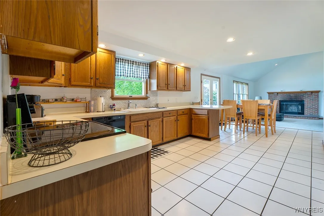 637 Kaymar Drive, Amherst, New York 14228, Amherst, New York 14228, 3 Bedrooms Bedrooms, 8 Rooms Rooms,3 BathroomsBathrooms,Residential,For Sale,637 Kaymar Drive, Amherst, New York 14228,B1611609