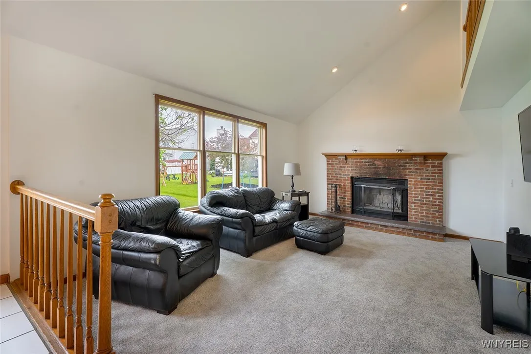 637 Kaymar Drive, Amherst, New York 14228, Amherst, New York 14228, 3 Bedrooms Bedrooms, 8 Rooms Rooms,3 BathroomsBathrooms,Residential,For Sale,637 Kaymar Drive, Amherst, New York 14228,B1611609