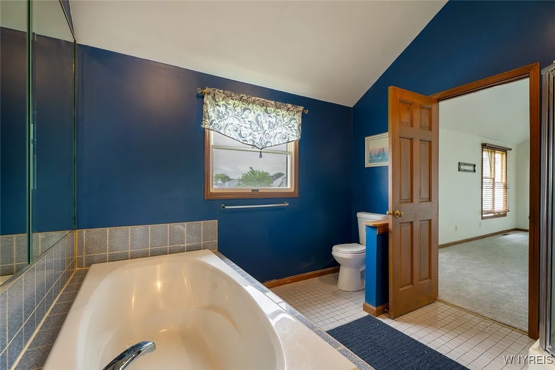 637 Kaymar Drive, Amherst, New York 14228, Amherst, New York 14228, 3 Bedrooms Bedrooms, 8 Rooms Rooms,3 BathroomsBathrooms,Residential,For Sale,637 Kaymar Drive, Amherst, New York 14228,B1611609