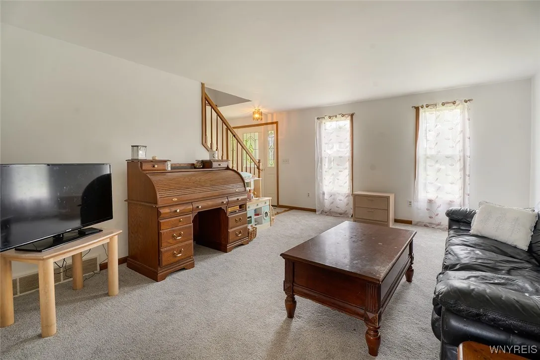 637 Kaymar Drive, Amherst, New York 14228, Amherst, New York 14228, 3 Bedrooms Bedrooms, 8 Rooms Rooms,3 BathroomsBathrooms,Residential,For Sale,637 Kaymar Drive, Amherst, New York 14228,B1611609