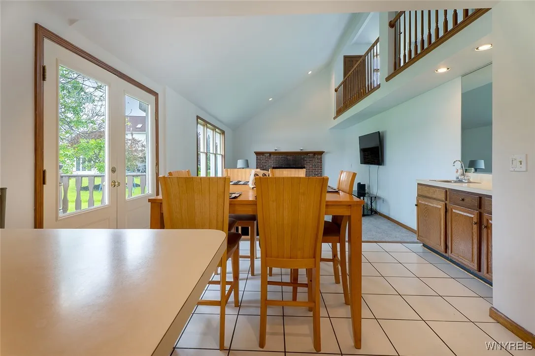 637 Kaymar Drive, Amherst, New York 14228, Amherst, New York 14228, 3 Bedrooms Bedrooms, 8 Rooms Rooms,3 BathroomsBathrooms,Residential,For Sale,637 Kaymar Drive, Amherst, New York 14228,B1611609