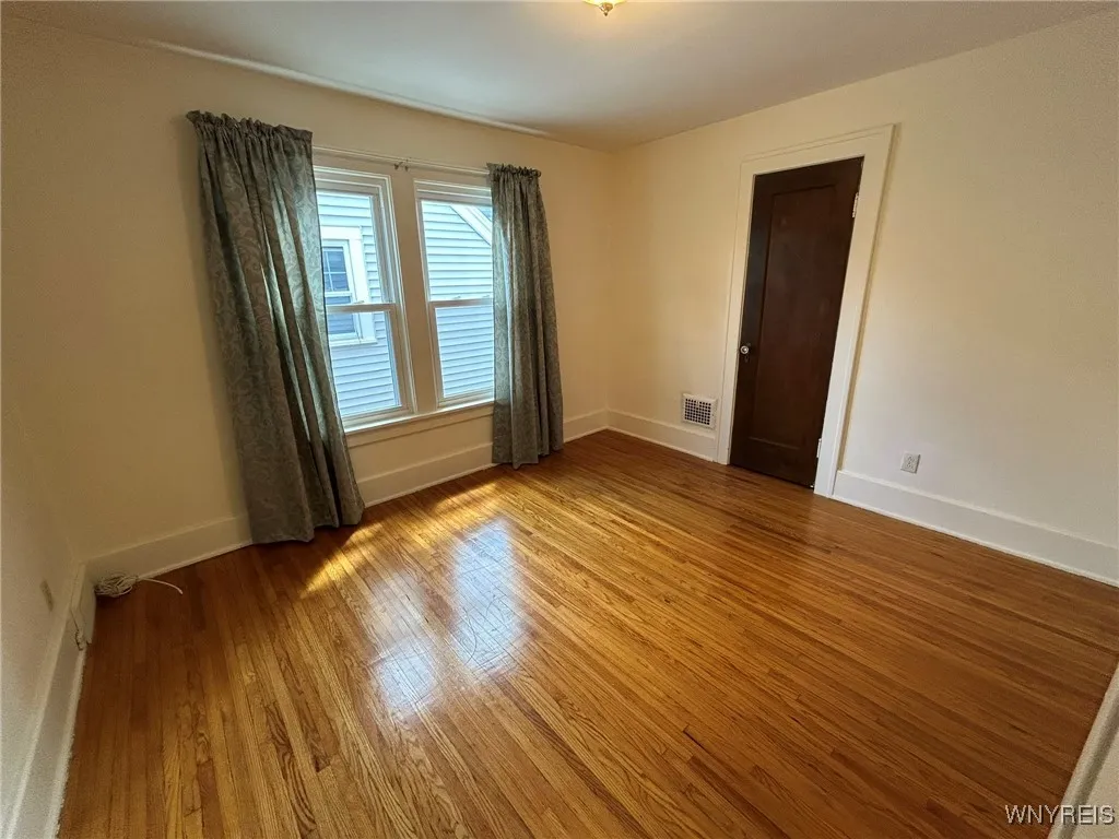 115 Nassau Avenue, Tonawanda-town, New York 14217, Tonawanda, New York 14217, 4 Bedrooms Bedrooms, 9 Rooms Rooms,1 BathroomBathrooms,Residential,Closed,115 Nassau Avenue, Tonawanda-town, New York 14217,B1611566