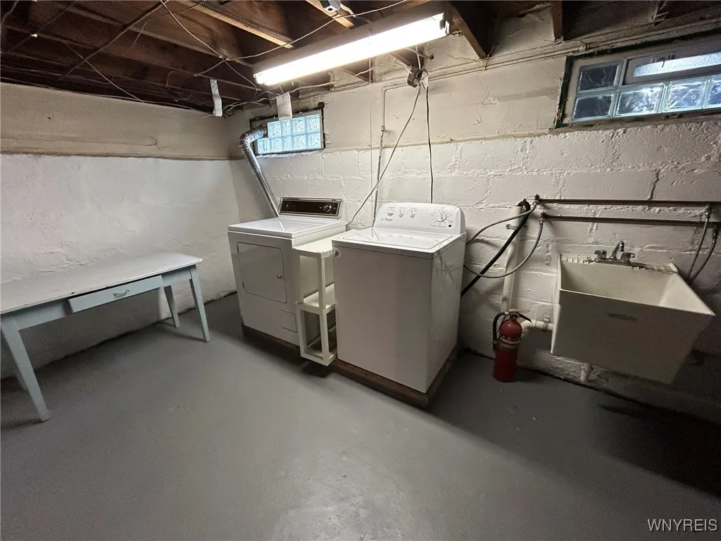115 Nassau Avenue, Tonawanda-town, New York 14217, Tonawanda, New York 14217, 4 Bedrooms Bedrooms, 9 Rooms Rooms,1 BathroomBathrooms,Residential,Closed,115 Nassau Avenue, Tonawanda-town, New York 14217,B1611566