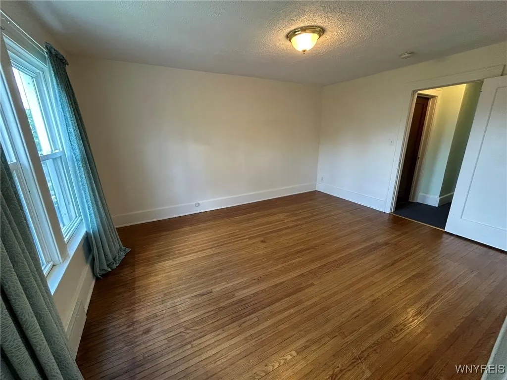 115 Nassau Avenue, Tonawanda-town, New York 14217, Tonawanda, New York 14217, 4 Bedrooms Bedrooms, 9 Rooms Rooms,1 BathroomBathrooms,Residential,Closed,115 Nassau Avenue, Tonawanda-town, New York 14217,B1611566