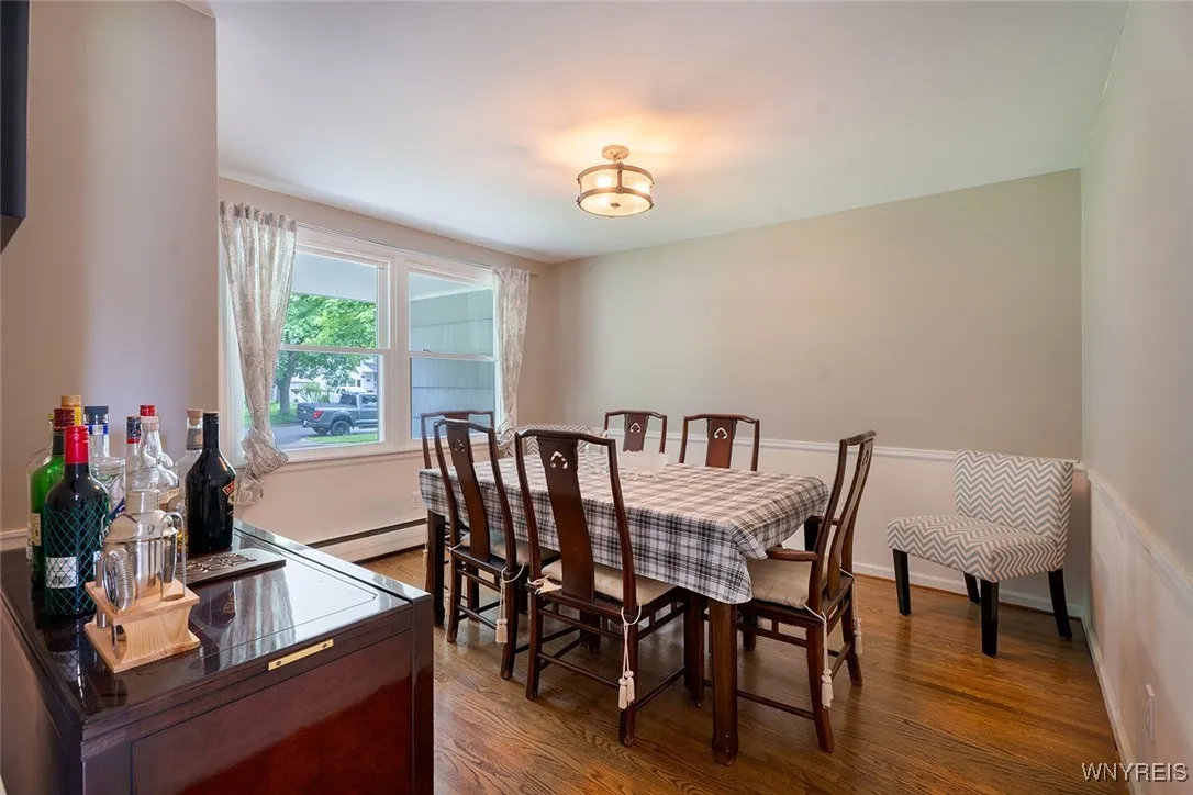 145 Ponderosa Drive, Amherst, New York 14221, Amherst, New York 14221, 4 Bedrooms Bedrooms, 9 Rooms Rooms,1 BathroomBathrooms,Residential,Closed,145 Ponderosa Drive, Amherst, New York 14221,B1611590