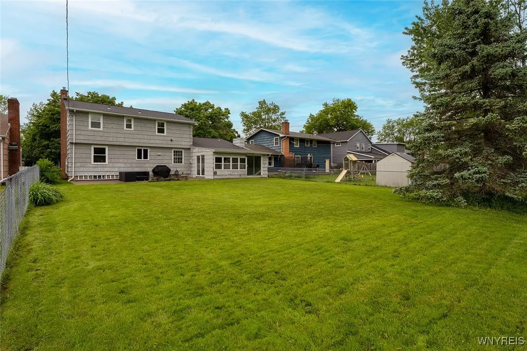 145 Ponderosa Drive, Amherst, New York 14221, Amherst, New York 14221, 4 Bedrooms Bedrooms, 9 Rooms Rooms,1 BathroomBathrooms,Residential,Closed,145 Ponderosa Drive, Amherst, New York 14221,B1611590