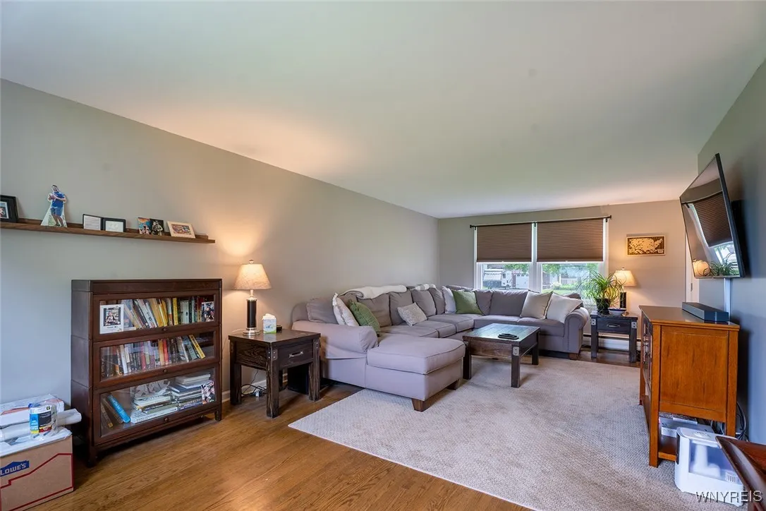 145 Ponderosa Drive, Amherst, New York 14221, Amherst, New York 14221, 4 Bedrooms Bedrooms, 9 Rooms Rooms,1 BathroomBathrooms,Residential,Closed,145 Ponderosa Drive, Amherst, New York 14221,B1611590
