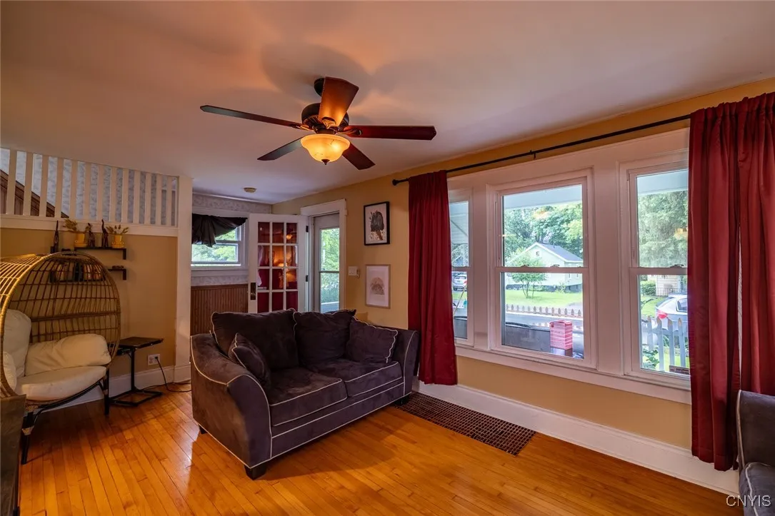 118 Smith Road, Syracuse, New York 13207, Syracuse, New York 13207, 4 Bedrooms Bedrooms, 7 Rooms Rooms,1 BathroomBathrooms,Residential,Closed,118 Smith Road, Syracuse, New York 13207,S1611596