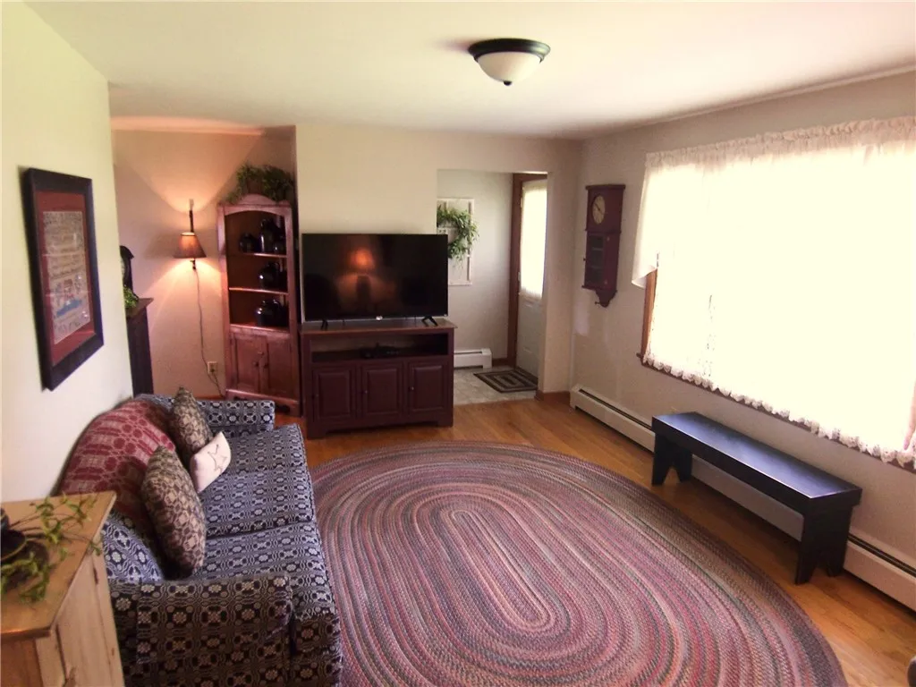 2820 Ontario Center Rd, Macedon, New York 14502, Macedon, New York 14502, 3 Bedrooms Bedrooms, 5 Rooms Rooms,1 BathroomBathrooms,Residential,Closed,2820 Ontario Center Rd, Macedon, New York 14502,R1611029