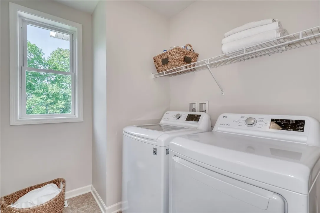 854 Esjay Drive, Victor, New York 14502, Victor, New York 14502, 4 Bedrooms Bedrooms, 10 Rooms Rooms,2 BathroomsBathrooms,Residential,Closed,854 Esjay Drive, Victor, New York 14502,R1610925