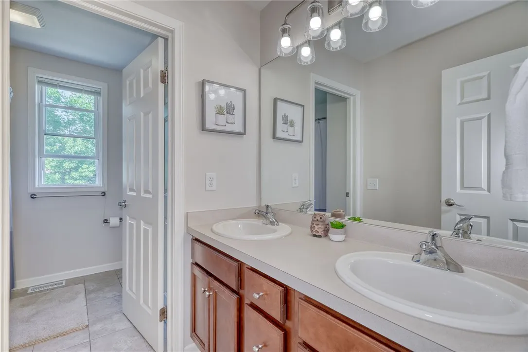 854 Esjay Drive, Victor, New York 14502, Victor, New York 14502, 4 Bedrooms Bedrooms, 10 Rooms Rooms,2 BathroomsBathrooms,Residential,Closed,854 Esjay Drive, Victor, New York 14502,R1610925