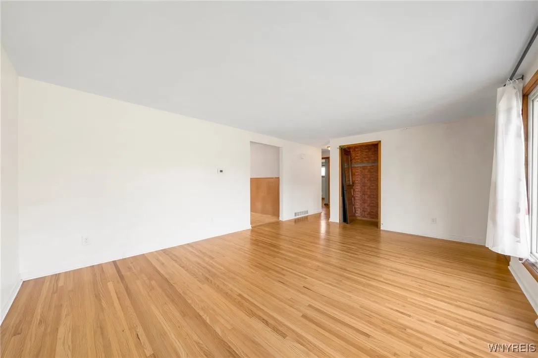 79 Alliger Drive, Tonawanda-city, New York 14150, Tonawanda, New York 14150, 3 Bedrooms Bedrooms, 5 Rooms Rooms,1 BathroomBathrooms,Residential,Closed,79 Alliger Drive, Tonawanda-city, New York 14150,B1611020