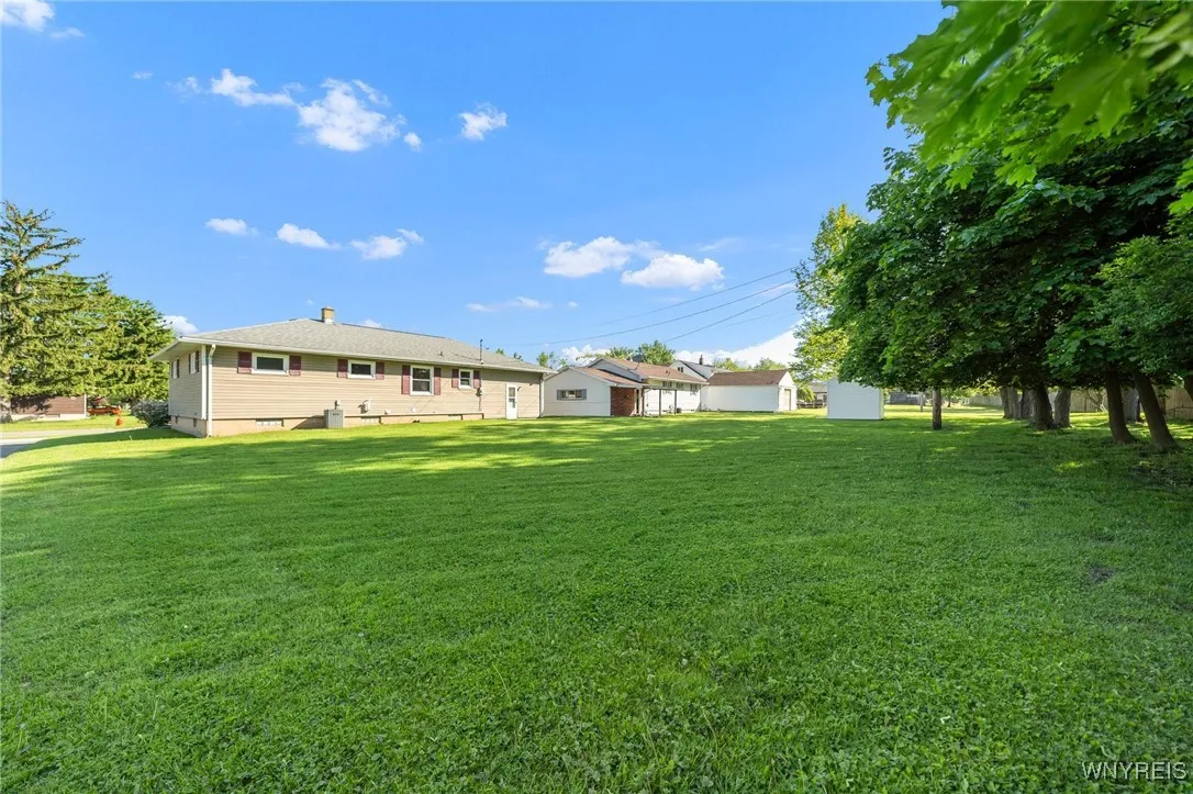 79 Alliger Drive, Tonawanda-city, New York 14150, Tonawanda, New York 14150, 3 Bedrooms Bedrooms, 5 Rooms Rooms,1 BathroomBathrooms,Residential,Closed,79 Alliger Drive, Tonawanda-city, New York 14150,B1611020