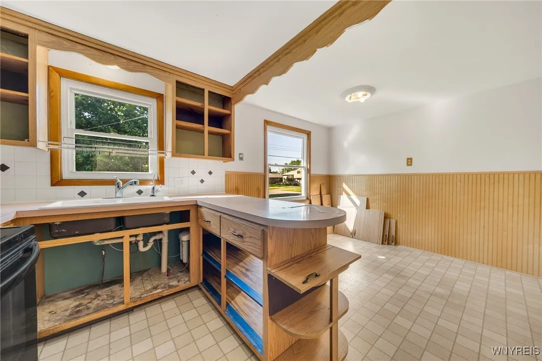 79 Alliger Drive, Tonawanda-city, New York 14150, Tonawanda, New York 14150, 3 Bedrooms Bedrooms, 5 Rooms Rooms,1 BathroomBathrooms,Residential,Closed,79 Alliger Drive, Tonawanda-city, New York 14150,B1611020