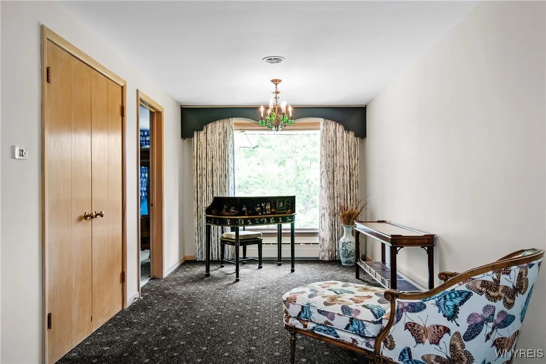62 Hallam Road, Buffalo, New York 14216, Buffalo, New York 14216, 4 Bedrooms Bedrooms, 10 Rooms Rooms,3 BathroomsBathrooms,Residential,For Sale,62 Hallam Road, Buffalo, New York 14216,0,B1608839