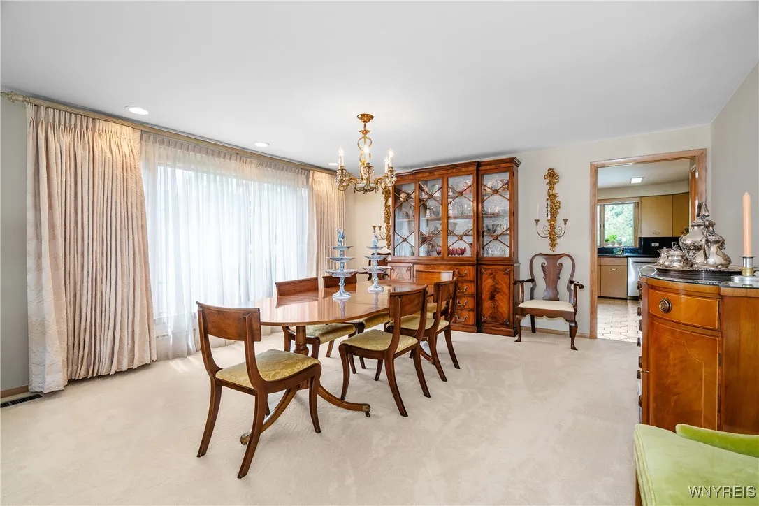 62 Hallam Road, Buffalo, New York 14216, Buffalo, New York 14216, 4 Bedrooms Bedrooms, 10 Rooms Rooms,3 BathroomsBathrooms,Residential,For Sale,62 Hallam Road, Buffalo, New York 14216,0,B1608839