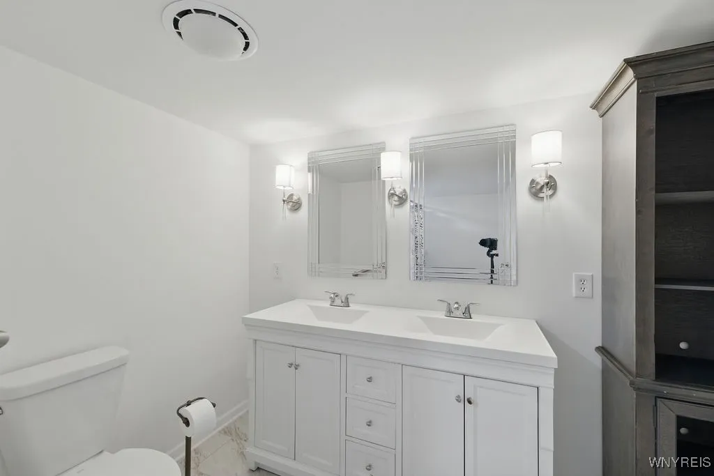 78 Burgundy Circle, West Seneca, New York 14224, West Seneca, New York 14224, 2 Bedrooms Bedrooms, 5 Rooms Rooms,1 BathroomBathrooms,Residential,Closed,78 Burgundy Circle, West Seneca, New York 14224,B1611611