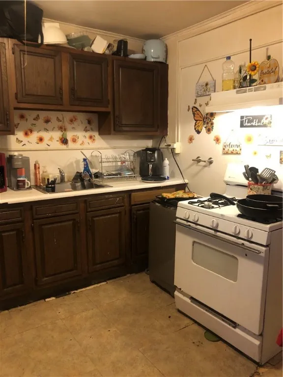 1 Rose Avenue, Oneonta-city, New York 13820, Oneonta, New York 13820, 5 Bedrooms Bedrooms, ,3 BathroomsBathrooms,Residential,For Sale,1 Rose Avenue, Oneonta-city, New York 13820,R1611640