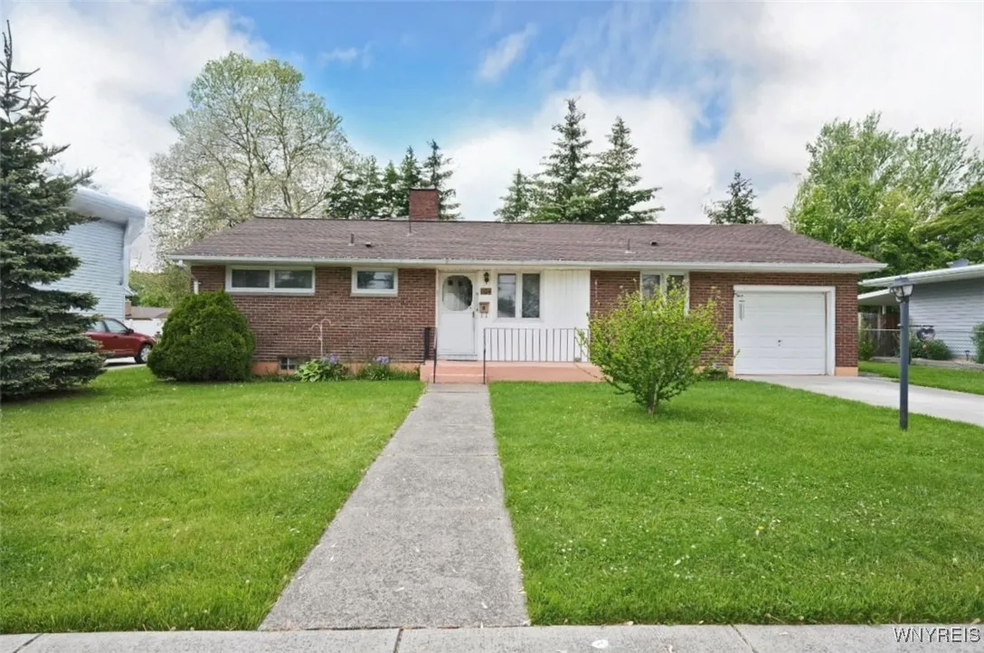 1104 98th Street, Niagara Falls, New York 14304, Niagara Falls, New York 14304, 3 Bedrooms Bedrooms, 6 Rooms Rooms,1 BathroomBathrooms,Residential,Closed,1104 98th Street, Niagara Falls, New York 14304,B1611718