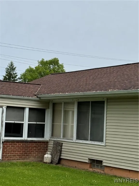 1104 98th Street, Niagara Falls, New York 14304, Niagara Falls, New York 14304, 3 Bedrooms Bedrooms, 6 Rooms Rooms,1 BathroomBathrooms,Residential,Closed,1104 98th Street, Niagara Falls, New York 14304,B1611718