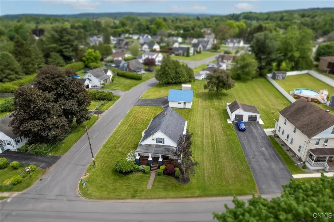 69 Clinton Street, New Hartford, New York 13417, New Hartford, New York 13417, 4 Bedrooms Bedrooms, 9 Rooms Rooms,2 BathroomsBathrooms,Residential,Closed,69 Clinton Street, New Hartford, New York 13417,0,S1610783