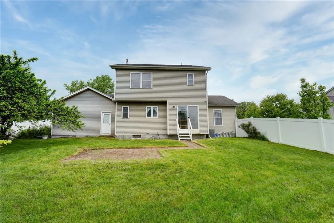 16 Hazel Bark Run, Gates, New York 14606, Gates, New York 14606, 3 Bedrooms Bedrooms, 6 Rooms Rooms,1 BathroomBathrooms,Residential,Closed,16 Hazel Bark Run, Gates, New York 14606,0,R1604704