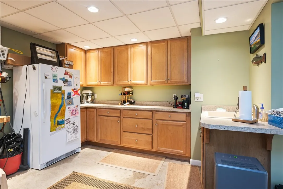 Lower level 2nd Kitchen