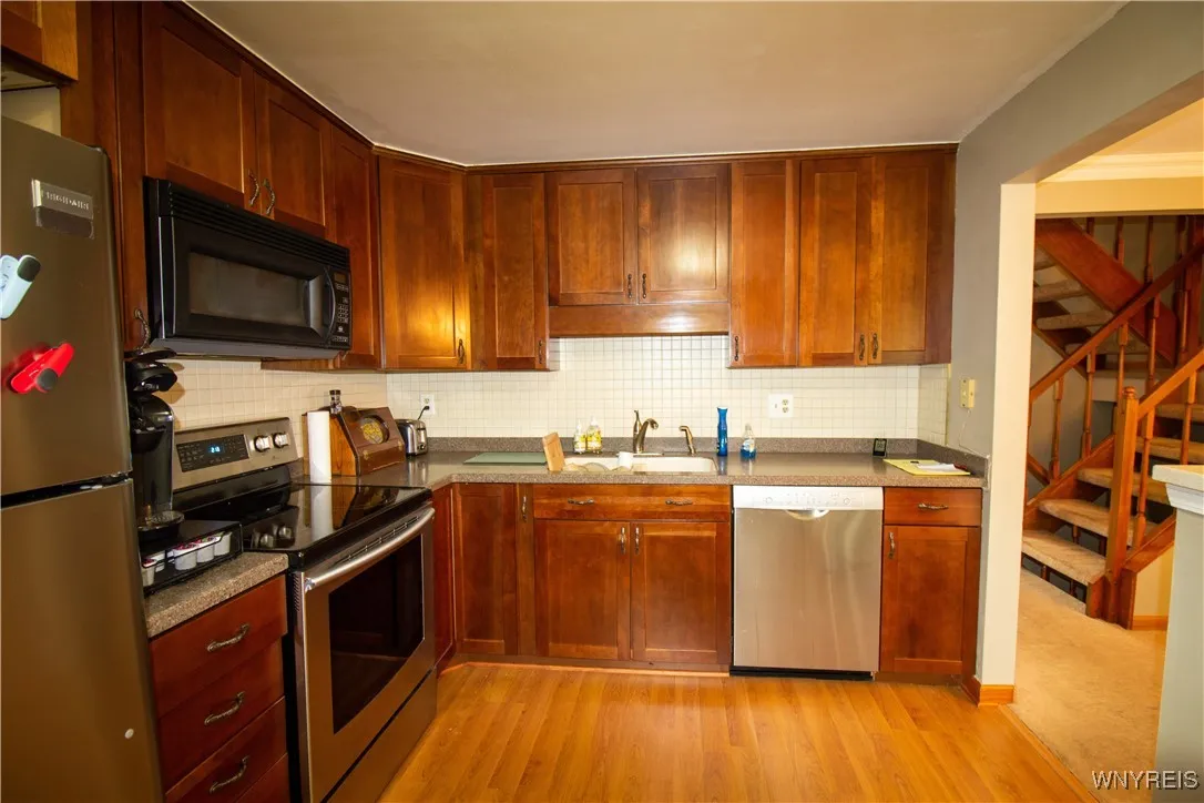 17 Apollo Drive, Amherst, New York 14228, Amherst, New York 14228, 3 Bedrooms Bedrooms, 8 Rooms Rooms,1 BathroomBathrooms,Residential,For Sale,17 Apollo Drive, Amherst, New York 14228,B1611807