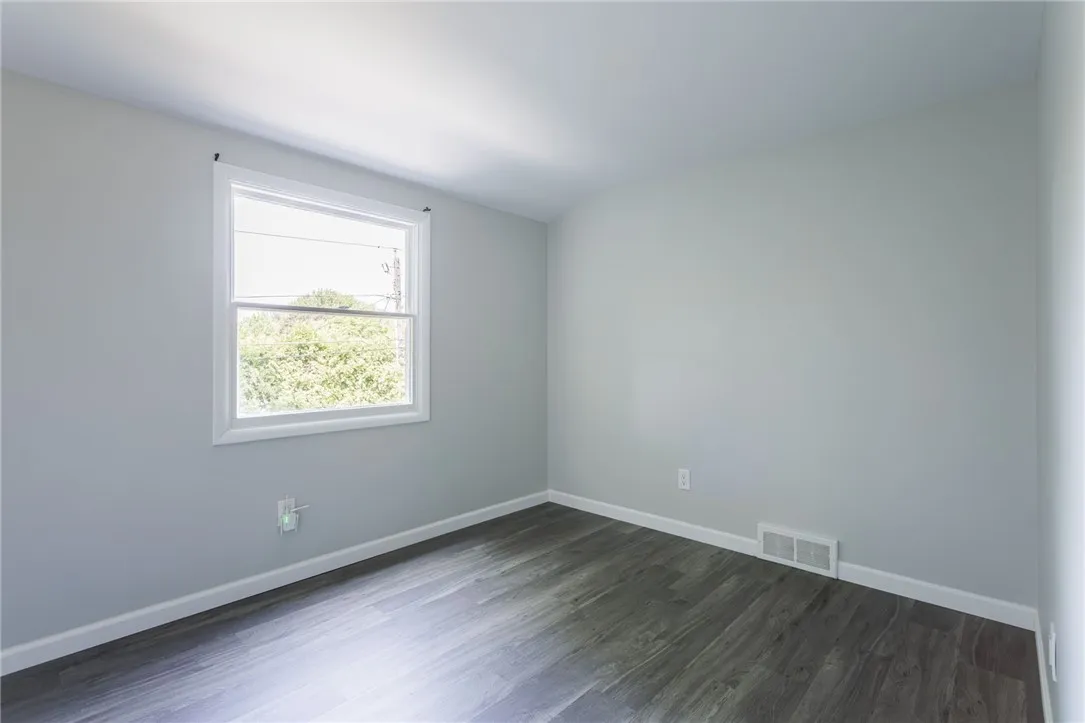 68 Little Tree Lane, Parma, New York 14468, Parma, New York 14468, 4 Bedrooms Bedrooms, 8 Rooms Rooms,2 BathroomsBathrooms,Residential,Closed,68 Little Tree Lane, Parma, New York 14468,R1611717