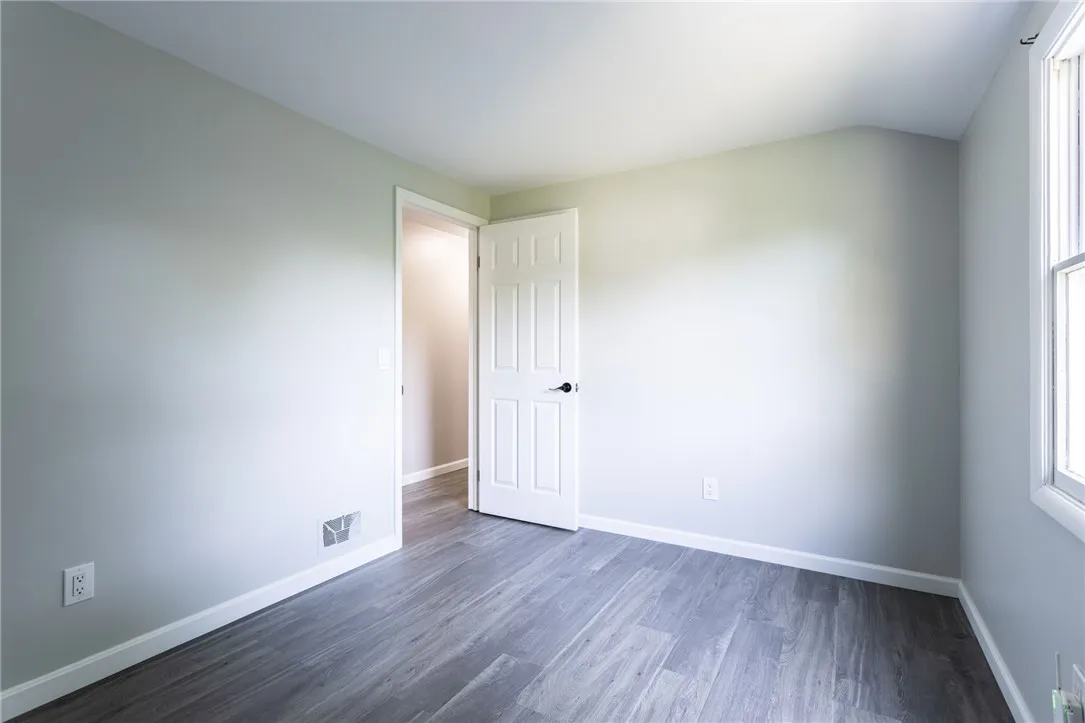 68 Little Tree Lane, Parma, New York 14468, Parma, New York 14468, 4 Bedrooms Bedrooms, 8 Rooms Rooms,2 BathroomsBathrooms,Residential,Closed,68 Little Tree Lane, Parma, New York 14468,R1611717