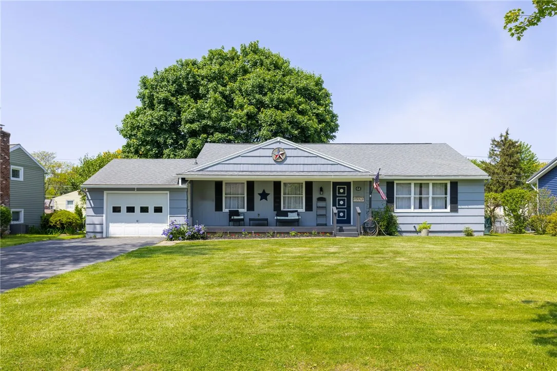 68 Little Tree Lane, Parma, New York 14468, Parma, New York 14468, 4 Bedrooms Bedrooms, 8 Rooms Rooms,2 BathroomsBathrooms,Residential,Closed,68 Little Tree Lane, Parma, New York 14468,R1611717