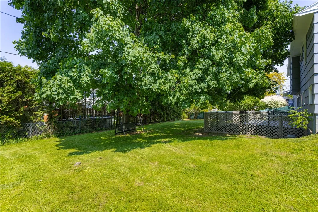 68 Little Tree Lane, Parma, New York 14468, Parma, New York 14468, 4 Bedrooms Bedrooms, 8 Rooms Rooms,2 BathroomsBathrooms,Residential,Closed,68 Little Tree Lane, Parma, New York 14468,R1611717