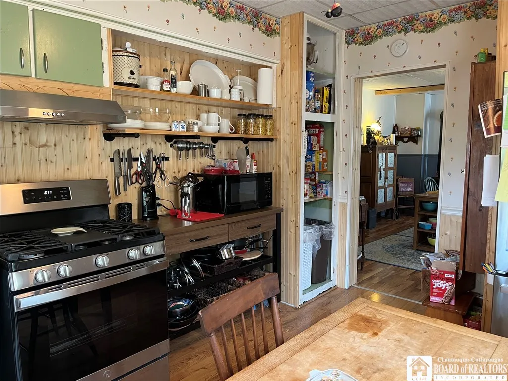 26 Central Avenue, Portland, New York 14716, Portland, New York 14716, 5 Bedrooms Bedrooms, 10 Rooms Rooms,2 BathroomsBathrooms,Residential,Closed,26 Central Avenue, Portland, New York 14716,0,R1611801