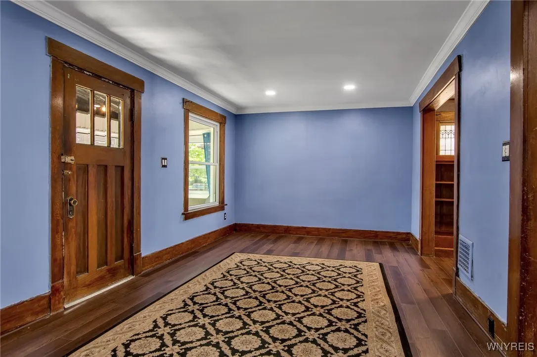 187 Crestwood Avenue, Buffalo, New York 14216, Buffalo, New York 14216, 3 Bedrooms Bedrooms, 9 Rooms Rooms,1 BathroomBathrooms,Residential,Closed,187 Crestwood Avenue, Buffalo, New York 14216,B1610995