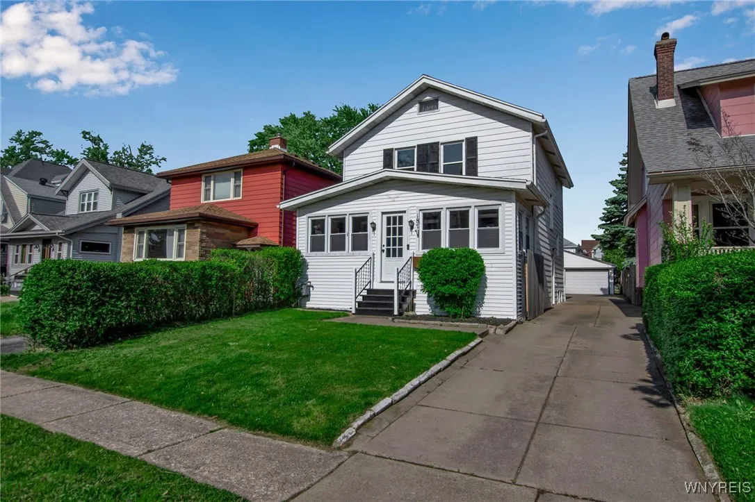187 Crestwood Avenue, Buffalo, New York 14216, Buffalo, New York 14216, 3 Bedrooms Bedrooms, 9 Rooms Rooms,1 BathroomBathrooms,Residential,Closed,187 Crestwood Avenue, Buffalo, New York 14216,B1610995