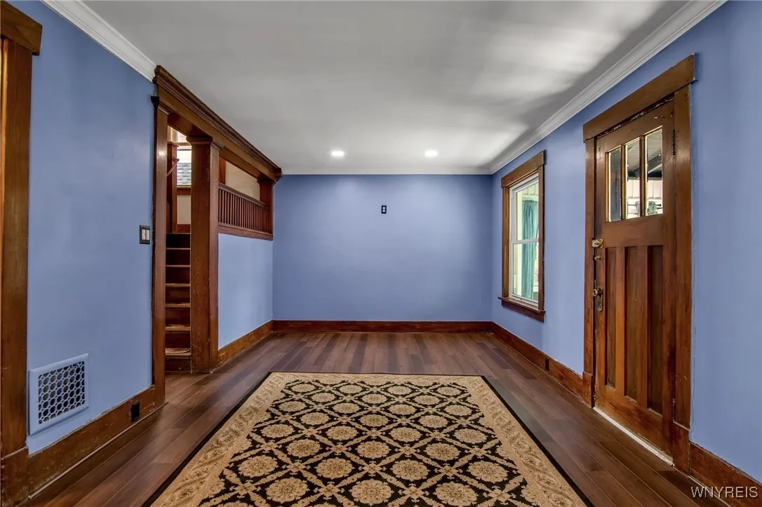 187 Crestwood Avenue, Buffalo, New York 14216, Buffalo, New York 14216, 3 Bedrooms Bedrooms, 9 Rooms Rooms,1 BathroomBathrooms,Residential,Closed,187 Crestwood Avenue, Buffalo, New York 14216,B1610995