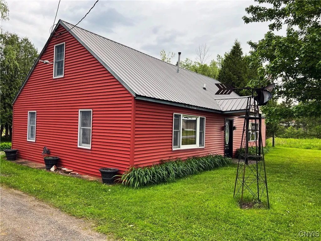 5384 Foster Street, Verona, New York 13054, Verona, New York 13054, 2 Bedrooms Bedrooms, 6 Rooms Rooms,1 BathroomBathrooms,Residential,Closed,5384 Foster Street, Verona, New York 13054,S1609885