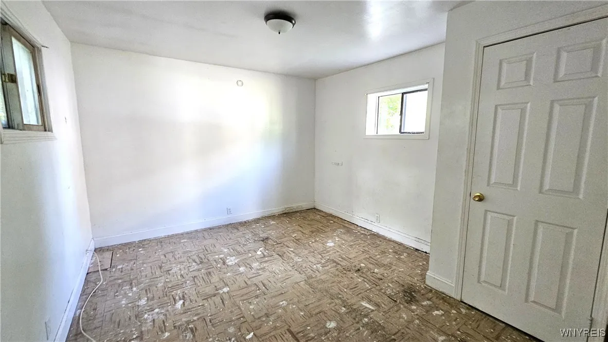 198 Mulberry Street, Buffalo, New York 14204, Buffalo, New York 14204, 4 Bedrooms Bedrooms, 8 Rooms Rooms,1 BathroomBathrooms,Residential,For Sale,198 Mulberry Street, Buffalo, New York 14204,B1611650
