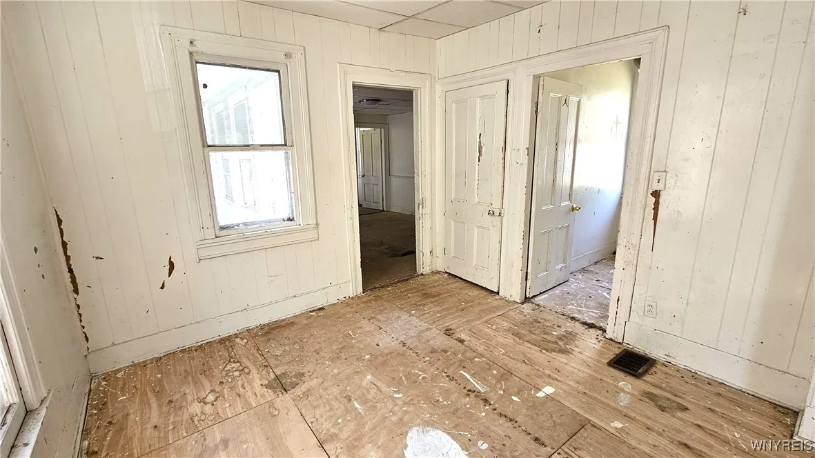 198 Mulberry Street, Buffalo, New York 14204, Buffalo, New York 14204, 4 Bedrooms Bedrooms, 8 Rooms Rooms,1 BathroomBathrooms,Residential,For Sale,198 Mulberry Street, Buffalo, New York 14204,B1611650