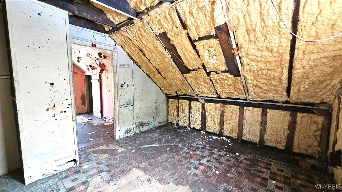 198 Mulberry Street, Buffalo, New York 14204, Buffalo, New York 14204, 4 Bedrooms Bedrooms, 8 Rooms Rooms,1 BathroomBathrooms,Residential,For Sale,198 Mulberry Street, Buffalo, New York 14204,B1611650