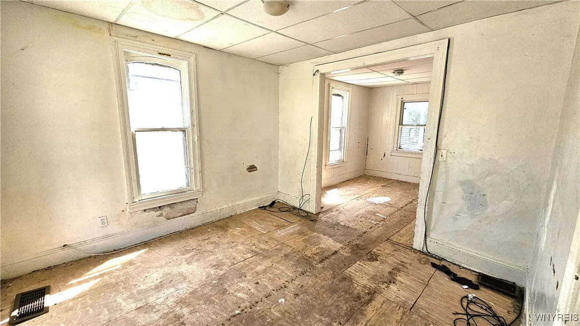 198 Mulberry Street, Buffalo, New York 14204, Buffalo, New York 14204, 4 Bedrooms Bedrooms, 8 Rooms Rooms,1 BathroomBathrooms,Residential,For Sale,198 Mulberry Street, Buffalo, New York 14204,B1611650